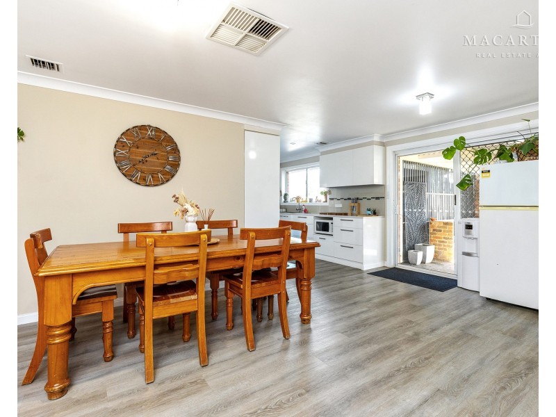 13 Warrambool Crescent, Glenfield Park NSW 2650