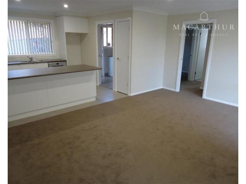 2/2 Dunn Avenue, Forest Hill NSW 2651