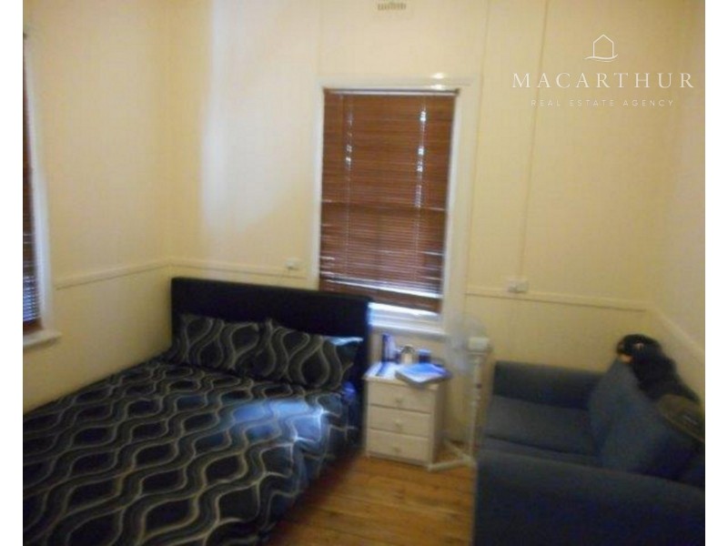 52 Bourke Street, Wagga Wagga NSW 2650