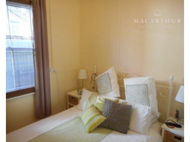 52 Bourke Street, Wagga Wagga NSW 2650
