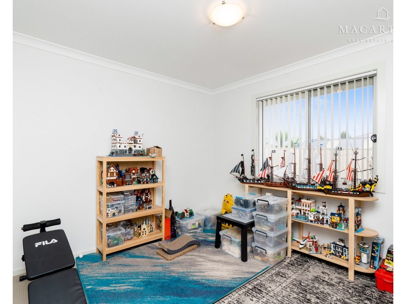 10 & 10A St Pauls Place, Gobbagombalin NSW 2650