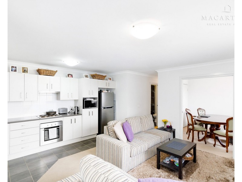 10 & 10A St Pauls Place, Gobbagombalin NSW 2650