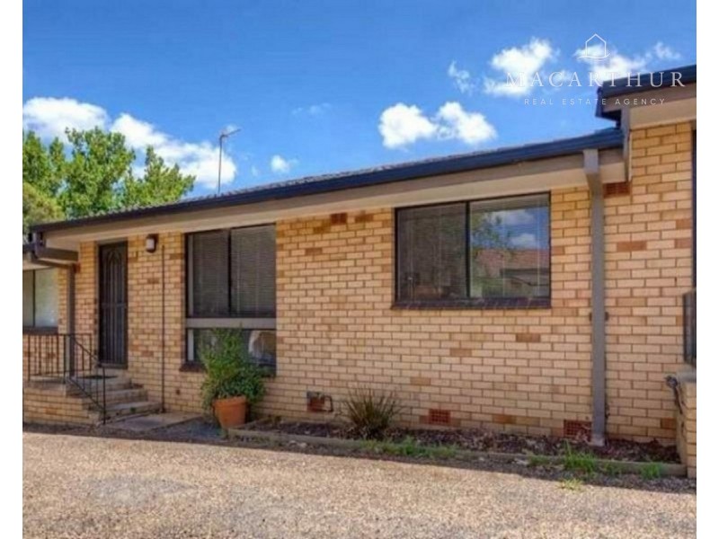4/7 Halloran Street, Turvey Park NSW 2650