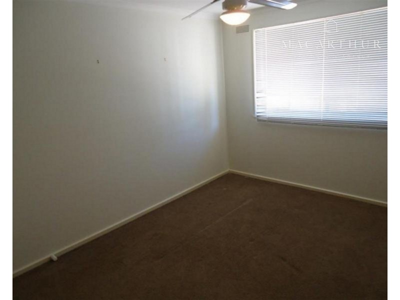 4/7 Halloran Street, Turvey Park NSW 2650