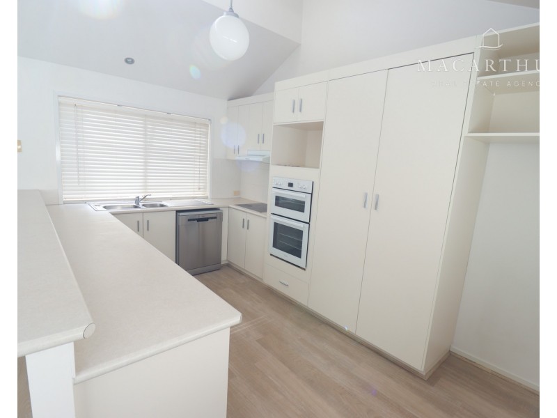 1 Clipper Way, Estella NSW 2650