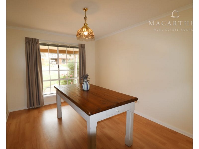 2 Egret Place, Estella NSW 2650
