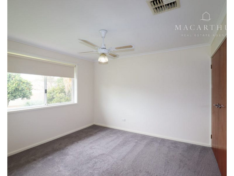 2 Egret Place, Estella NSW 2650