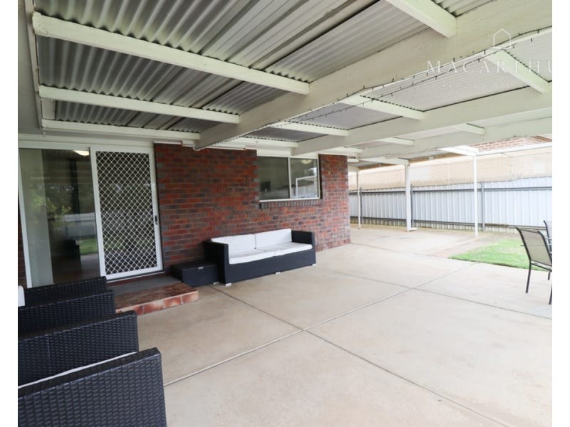 2 Egret Place, Estella NSW 2650