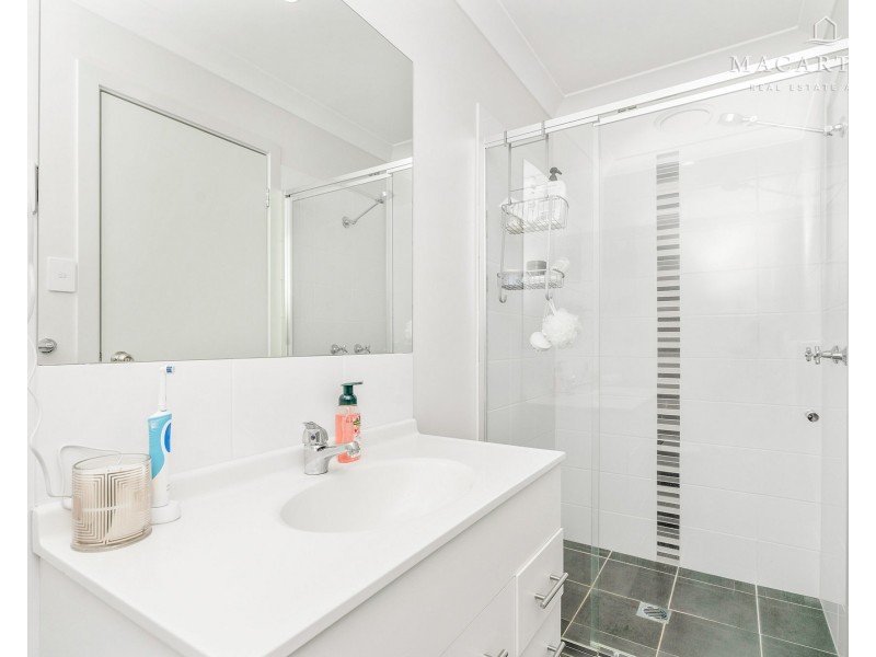 1-2/138 Bradman Drive, Boorooma NSW 2650