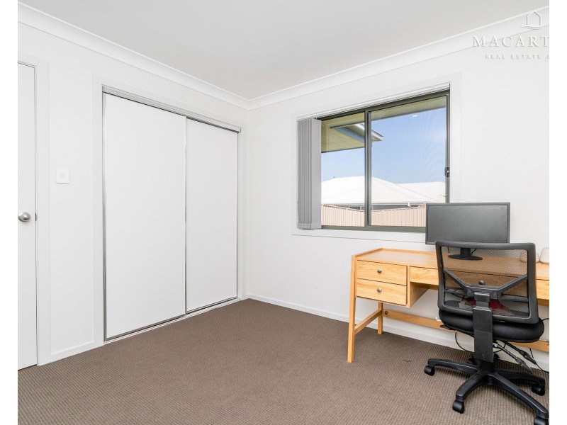 1-2/138 Bradman Drive, Boorooma NSW 2650