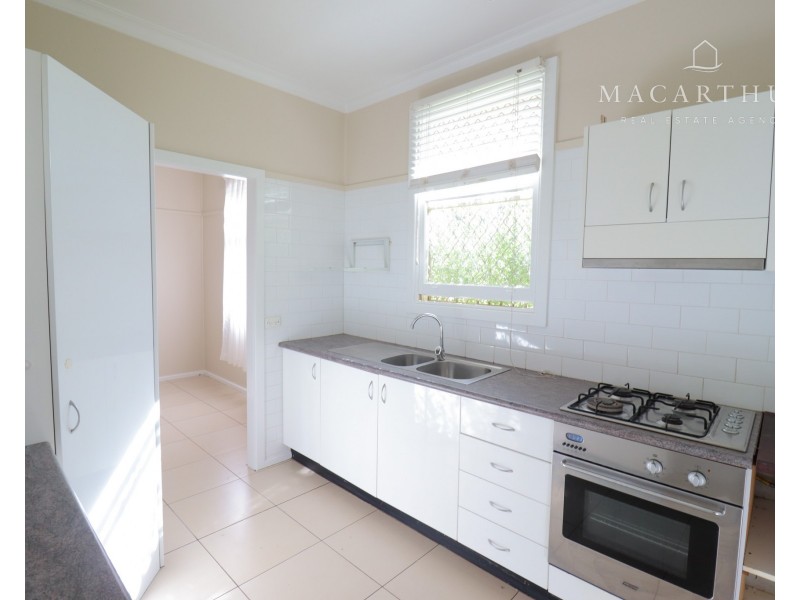 107 Mitchelmore Street, Turvey Park NSW 2650