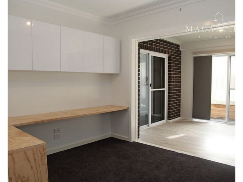 7 Morris Crescent, Gobbagombalin NSW 2650