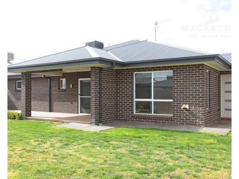7 Morris Crescent, Gobbagombalin NSW 2650