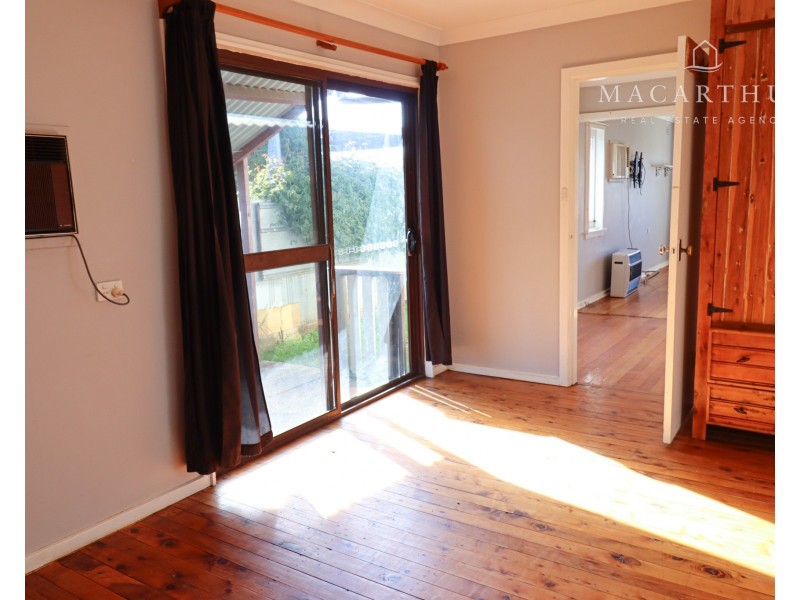 124 Bourke Street, Mount Austin NSW 2650