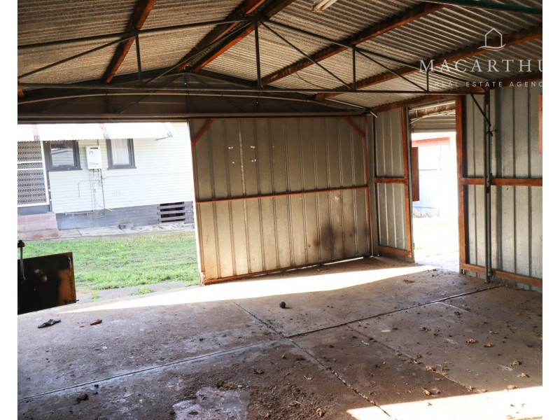 124 Bourke Street, Mount Austin NSW 2650