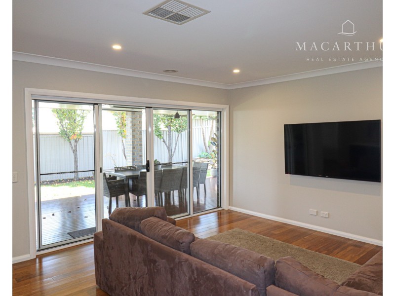 25 Watson Boulevard, Wagga Wagga NSW 2650