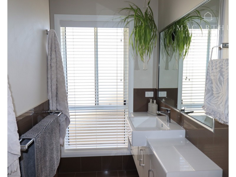 25 Watson Boulevard, Wagga Wagga NSW 2650