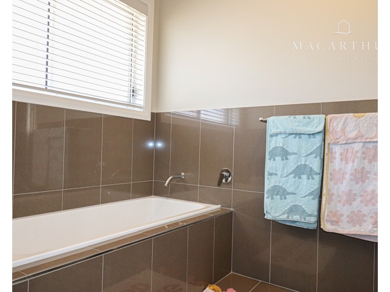 25 Watson Boulevard, Wagga Wagga NSW 2650
