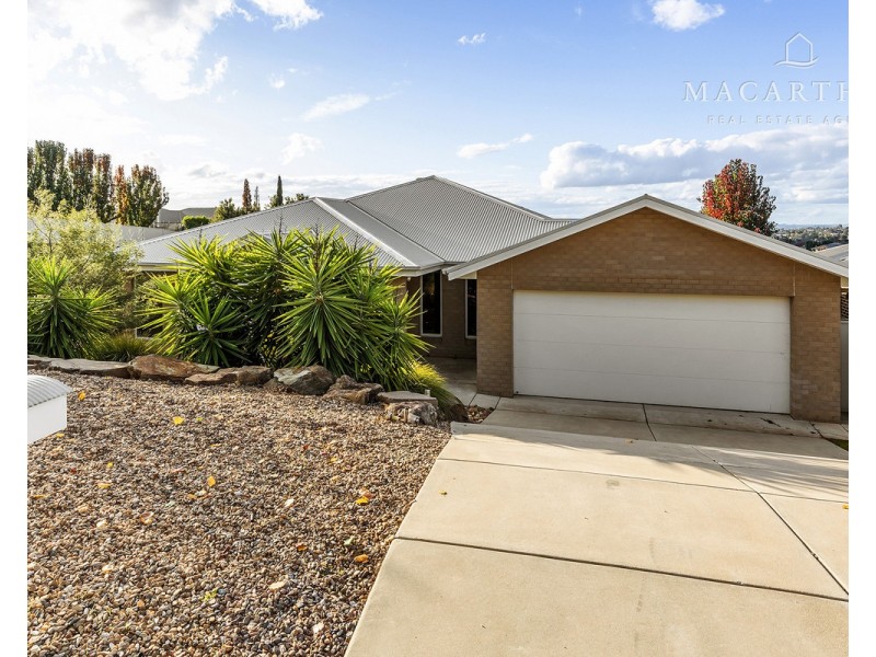 27 Clifton Street, Bourkelands NSW 2650