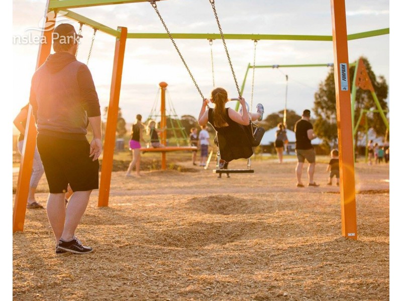 228 Cnr Silkwood Street & Moonah Street, Forest Hill NSW 2651