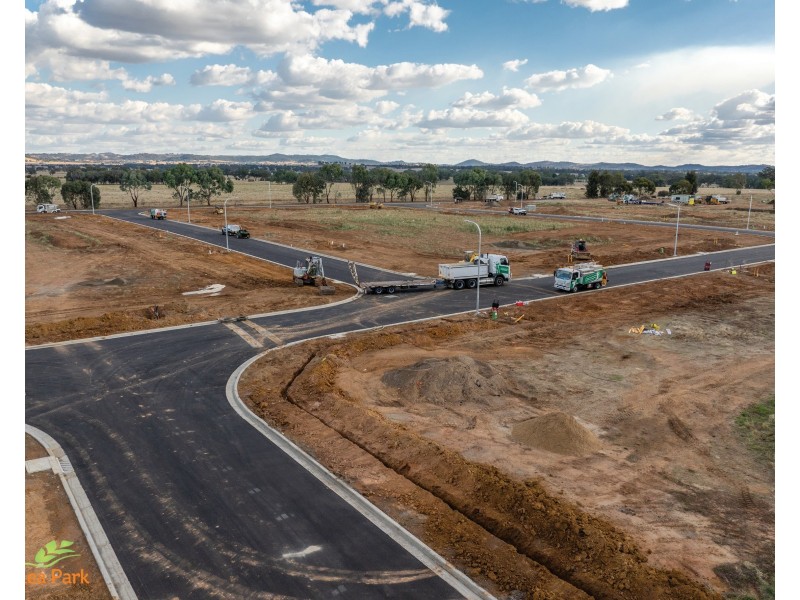 250 Cnr Blackwood Circuit & Silkwood Street, Forest Hill NSW 2651