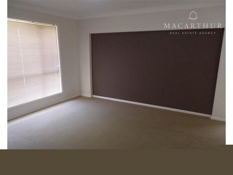 14 Allunga Street, Glenfield Park NSW 2650