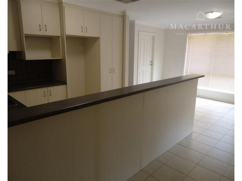 14 Allunga Street, Glenfield Park NSW 2650