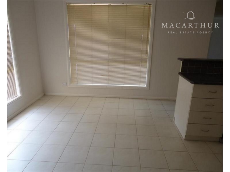 14 Allunga Street, Glenfield Park NSW 2650