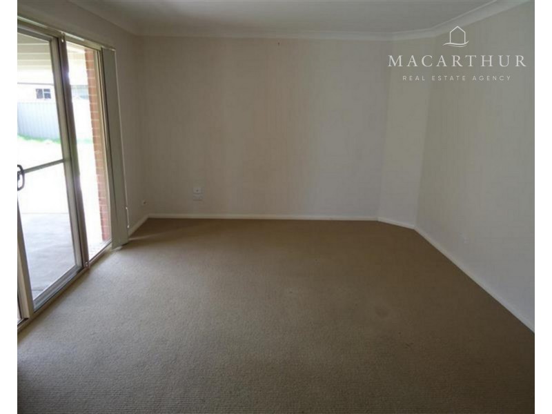 14 Allunga Street, Glenfield Park NSW 2650