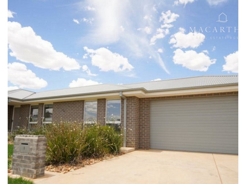 1 Goonawarra Street, Gobbagombalin NSW 2650