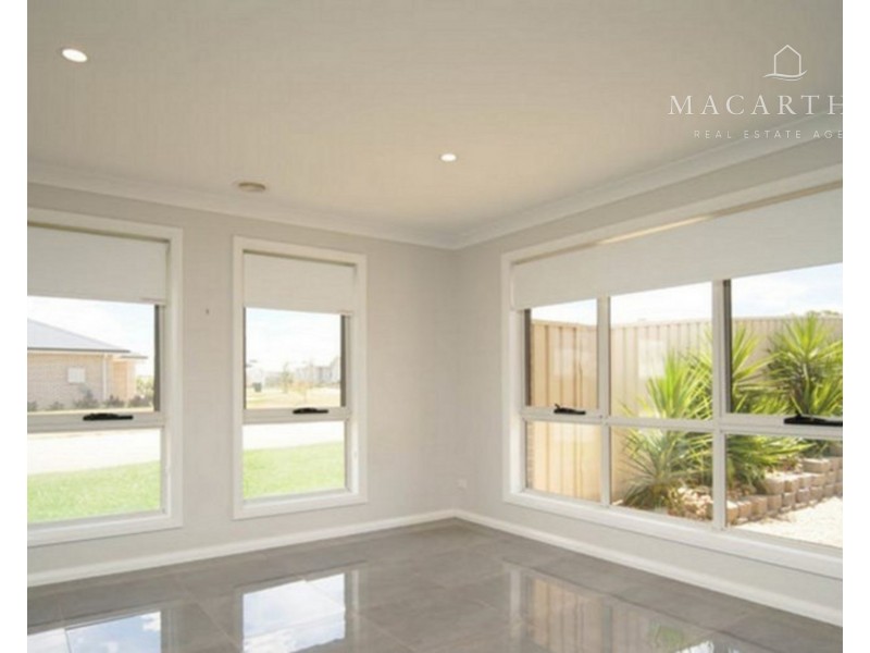 1 Goonawarra Street, Gobbagombalin NSW 2650