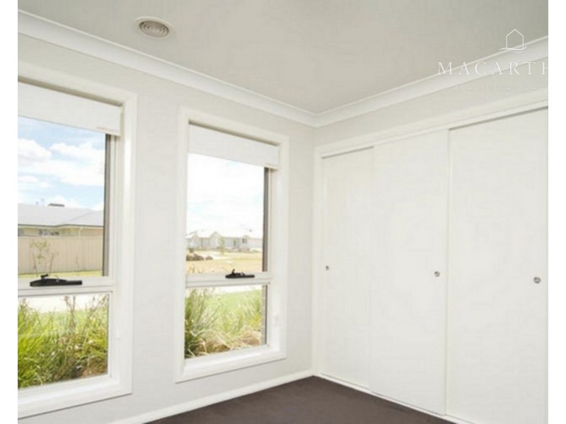 1 Goonawarra Street, Gobbagombalin NSW 2650