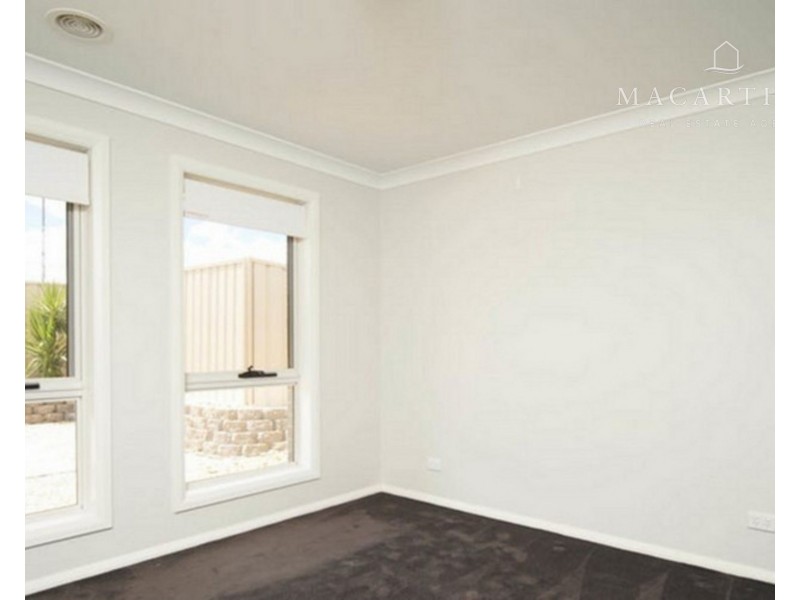 1 Goonawarra Street, Gobbagombalin NSW 2650