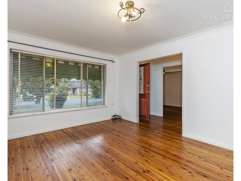 7 Martin Street, Tolland NSW 2650