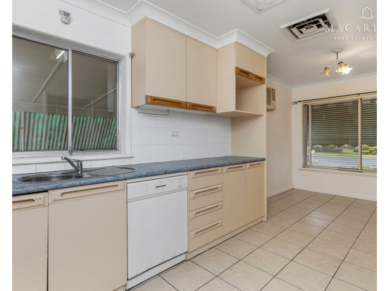 7 Martin Street, Tolland NSW 2650