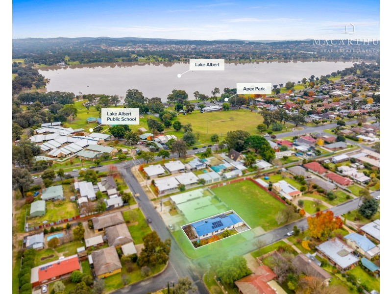 62 Inglis Street, Lake Albert NSW 2650