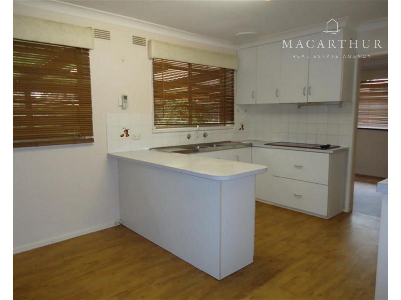 83 Raye Street, Tolland NSW 2650