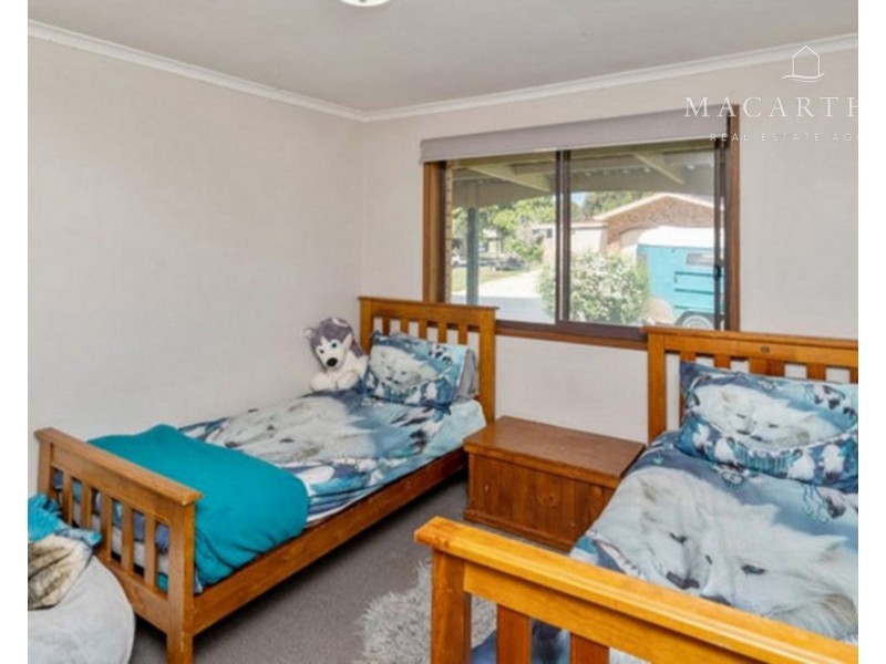 6 Gregory Crescent, Lake Albert NSW 2650