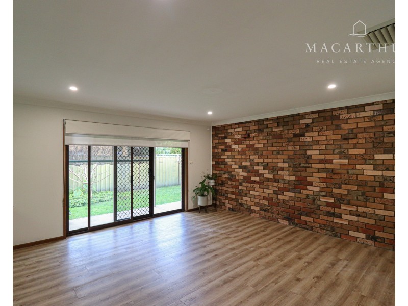 28 Banks Avenue, Kooringal NSW 2650