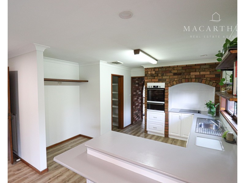 28 Banks Avenue, Kooringal NSW 2650