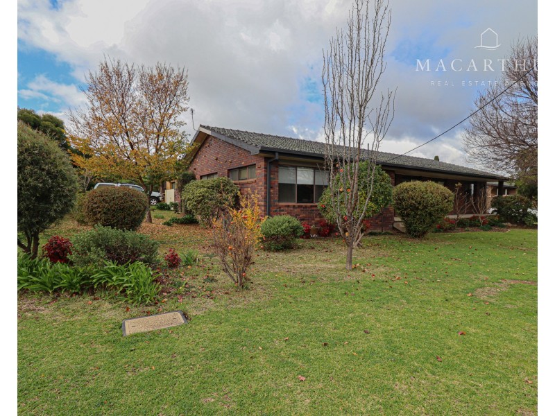 28 Banks Avenue, Kooringal NSW 2650