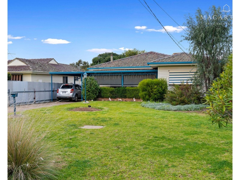 17 Montgomery Street, Ashmont NSW 2650