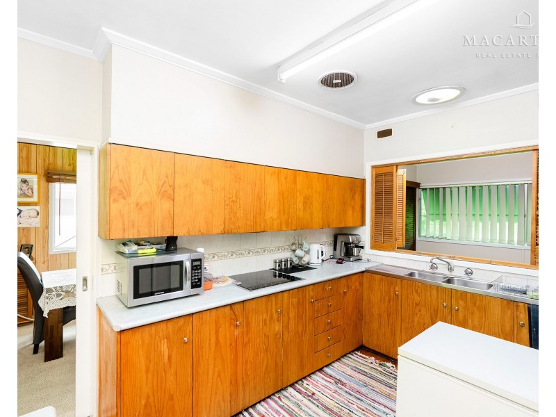 17 Montgomery Street, Ashmont NSW 2650