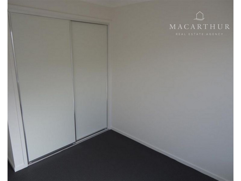 25 Sunvale Crescent, Estella NSW 2650