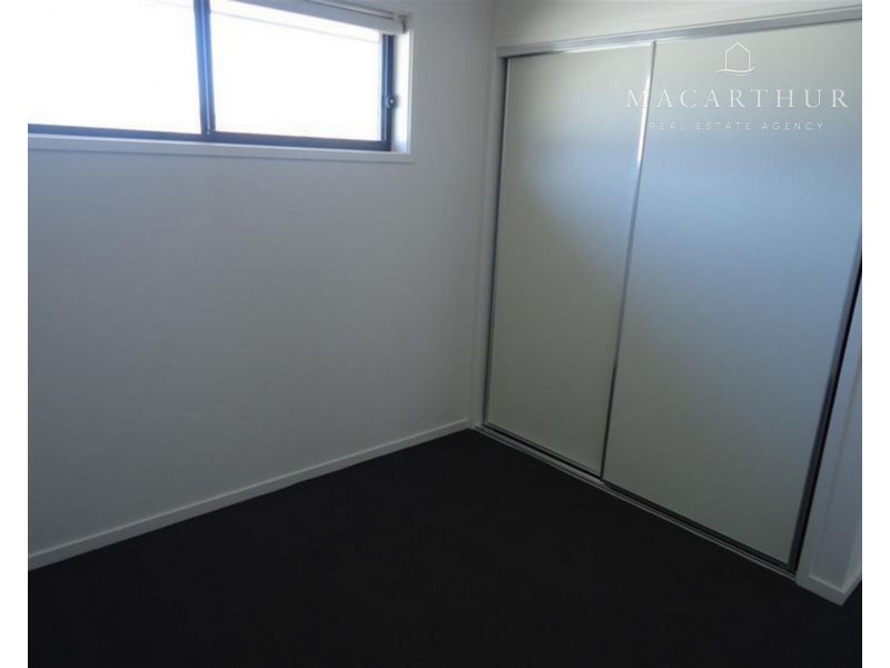 25 Sunvale Crescent, Estella NSW 2650