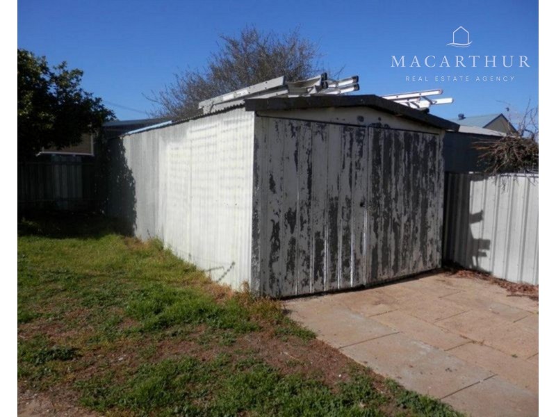23 Manoora Avenue, Mount Austin NSW 2650
