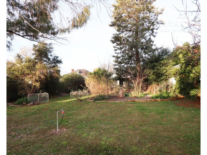 72 Bourke Street, Turvey Park NSW 2650