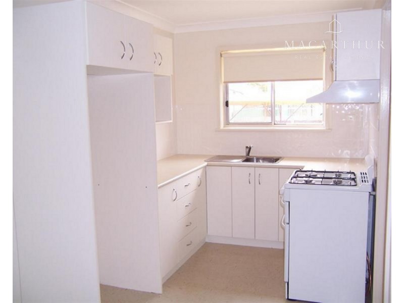 3/52 Raye Street, Tolland NSW 2650