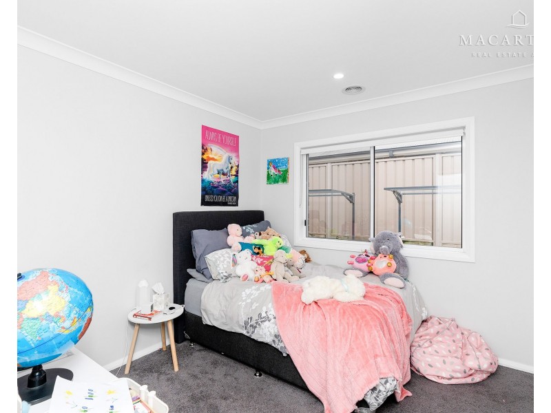 9 Quill Avenue, Boorooma NSW 2650