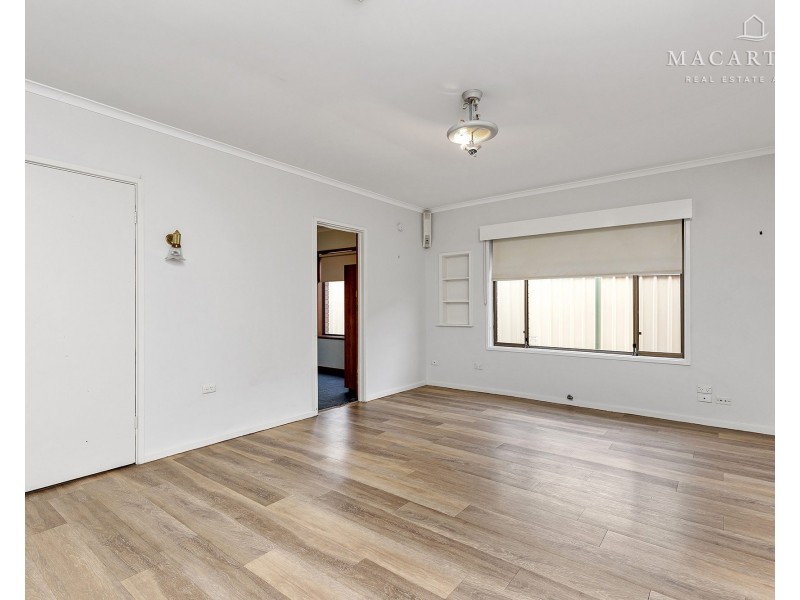 33 Mallory Street, Ashmont NSW 2650